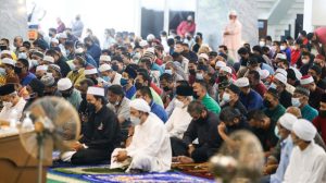 মালয়েশিয়ায় জুমআ’র নামাজ বাদ দিলেই কারাদন্ড