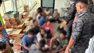 মালয়েশিয়ায় ২৮ বাংলাদেশিসহ ৬৪ অভিবাসী আটক