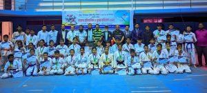 কারাতে প্রতিযোগিতার পুরস্কার প্রদান