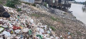 দোয়ারায় সুরমা যেন ময়লার ভাগাড়