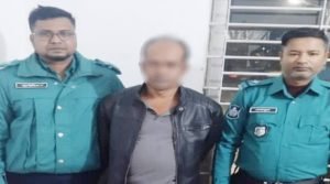 মোগলাবাজারে ইয়াবাসহ রশিদ পেট্রোল আটক