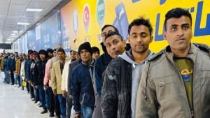 লিবিয়া থেকে ফিরলেন আরও ৩১০ বাংলাদেশি