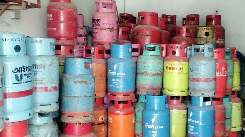 সিলেটে সিলিন্ডার নৈরাজ্য চলছেই