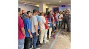 ১৮ বাংলাদেশিসহ ২০১ অভিবাসীকে ফেরত পাঠালো মালয়েশিয়া