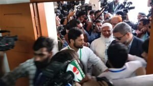 দেশে নির্বাচনের ইতিহাসে অনন্য নজির