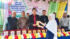 বড়লেখায় টেকাহালী বিদ্যালয়ের বার্ষিক ক্রীড়ার পুরস্কার বিতরণ