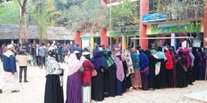 বড়লেখায় বিচ্ছিন্ন ঘটনা ছাড়াই ভোটগ্রহণ সম্পন্ন