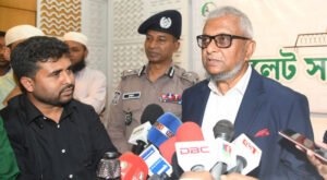 মন্ত্রী নয়, জনগণের সেবক হিসেবে কাজ করতে চাই: আরিফুল হক