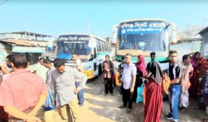 ভোটের ছুটি শেষে কর্মস্থলে ফিরছে মানুষ