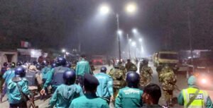 তেমুখীতে জনসভায় চেয়ারে বসা নিয়ে ৪ গ্রামবাসীর সংঘর্ষ : আহত ১০