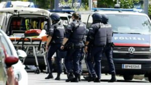 কানাডায় বন্দুকধারীর হামলায় নিহত ১০