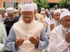 মিরপুরে ঈদের নামাজ আদায় করলেন বিরোধী দলীয় নেতা ও জামায়াত আমীর