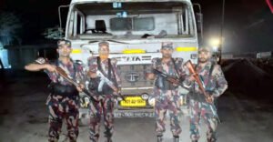 শেওলা স্থলবন্দরে রুপিতে তেল কিনতে গিয়ে ভারতীয় ট্রাক জব্দ