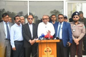 যুদ্ধে নিহত প্রবাসীর লাশ সিলেটে গ্রহণ করলেন মন্ত্রী আরিফ