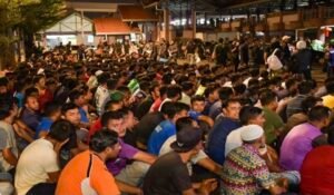 মালয়েশিয়ায় বাংলাদেশিসহ সাড়ে ৯ হাজার অভিবাসী আটক
