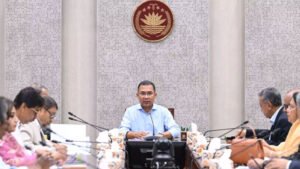 জ্বালানি সংকট মোকাবিলায় প্রধানমন্ত্রীর বিশেষ বৈঠক