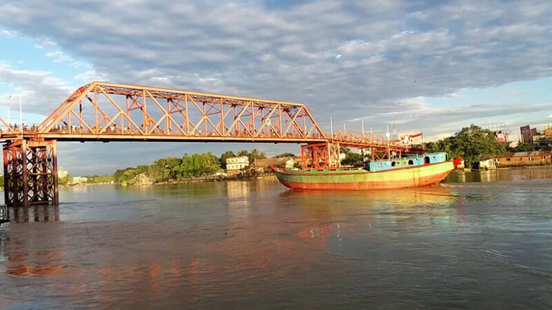 সুরমার দুই তীরে হচ্ছে ওয়াকওয়ে-স্লুইস গেট