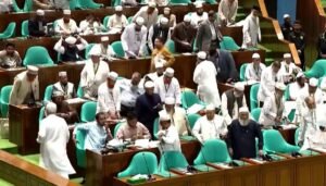 সংসদ থেকে বিরোধী দলের ‘ওয়াকআউট’