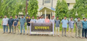 সাংবাদিকদের উপর ছাত্রদলের হামলার প্রতিবাদে শাবি প্রেসক্লাবের মানববন্ধন