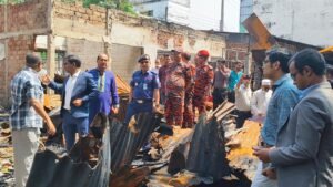 সুনামগঞ্জে অগ্নিকাণ্ডস্থল পরিদর্শনে তদন্ত কমিটি