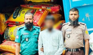আম্বরখানায় কাভার্ডভ্যান ভর্তি ভারতীয় পণ্যসহ আটক ১