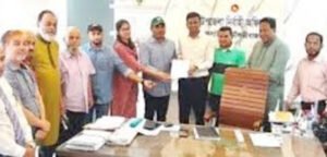কুলাউড়ার পাবলিক লাইব্রেরি চালুর দাবিতে স্মারকলিপি