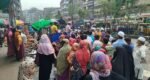 নগরে ভ্রাম্যমাণ ট্রাকে টিসিবির পণ্য বিক্রি শুরু