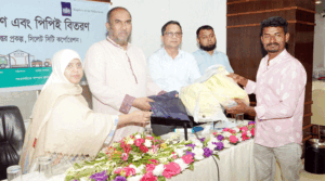 পরিচ্ছন্নতাকর্মীরাই পরিচ্ছন্ন নগর গড়ার মূল শক্তি: সিসিক প্রশাসক