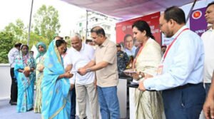 শ্রীমঙ্গলে ফ্যামিল কার্ড বিতরণে প্রধানমন্ত্রী:  জনগণের একটি টাকাও পাচার হতে দেব না 