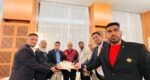 জেনেভায় প্রবাসী কল্যাণ মন্ত্রীর কাছে ফ্রান্স বিএনপির স্মারকলিপি 
