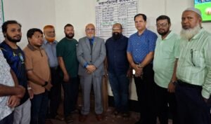 সিকৃবি কর্মচারী পরিষদে ভাইস চ্যান্সেলর’র টেলিভিশন উপহার