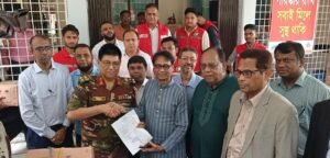 শামসুদ্দিন হাসপাতালে রেড ক্রিসেন্টের হাম চিকিৎসার ওষুধ প্রদান