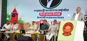 গণতন্ত্র রক্ষা ও প্রাতিষ্ঠানিক রূপ দেওয়াই এখন বড় দায়িত্ব : নাগরিক সংবর্ধনায় রাষ্ট্রপতি