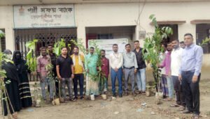 কোম্পানীগঞ্জে পল্লী সঞ্চয় ব্যাংকের গাছের চারা বিতরণ