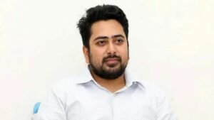 প্রধানমন্ত্রীর আসনে চাঁদা তোলার দুঃসাহস কাদের হতে পারে: নাহিদ