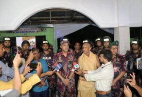 সিলেট সীমান্তে ৫৭ পুজামন্ডপের বিশেষ নিরাপত্তায় ১৯ বিজিবি