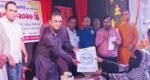 কমলগঞ্জে দুর্গোৎসবে দরিদ্রদের বস্ত্র বিতরণ