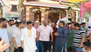 নগরীর বিভিন্ন পূজামণ্ডপ পরিদর্শনে সিসিক প্রশাসক