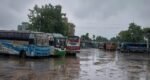 মালিক ধর্মঘট স্থগিত, শ্রমিক অনড় অবস্থান