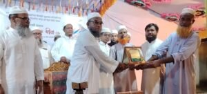 কানাইঘাটে বিশ্বজয়ী হাফেজ হীরাকে সংবর্ধনা